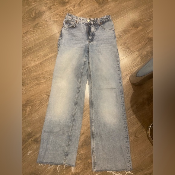 Zara raw hem wide leg jeans - Picture 2 of 2